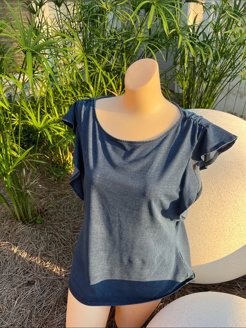 White House Black Market Navy Blue Ruffle Sleeve Tank Top